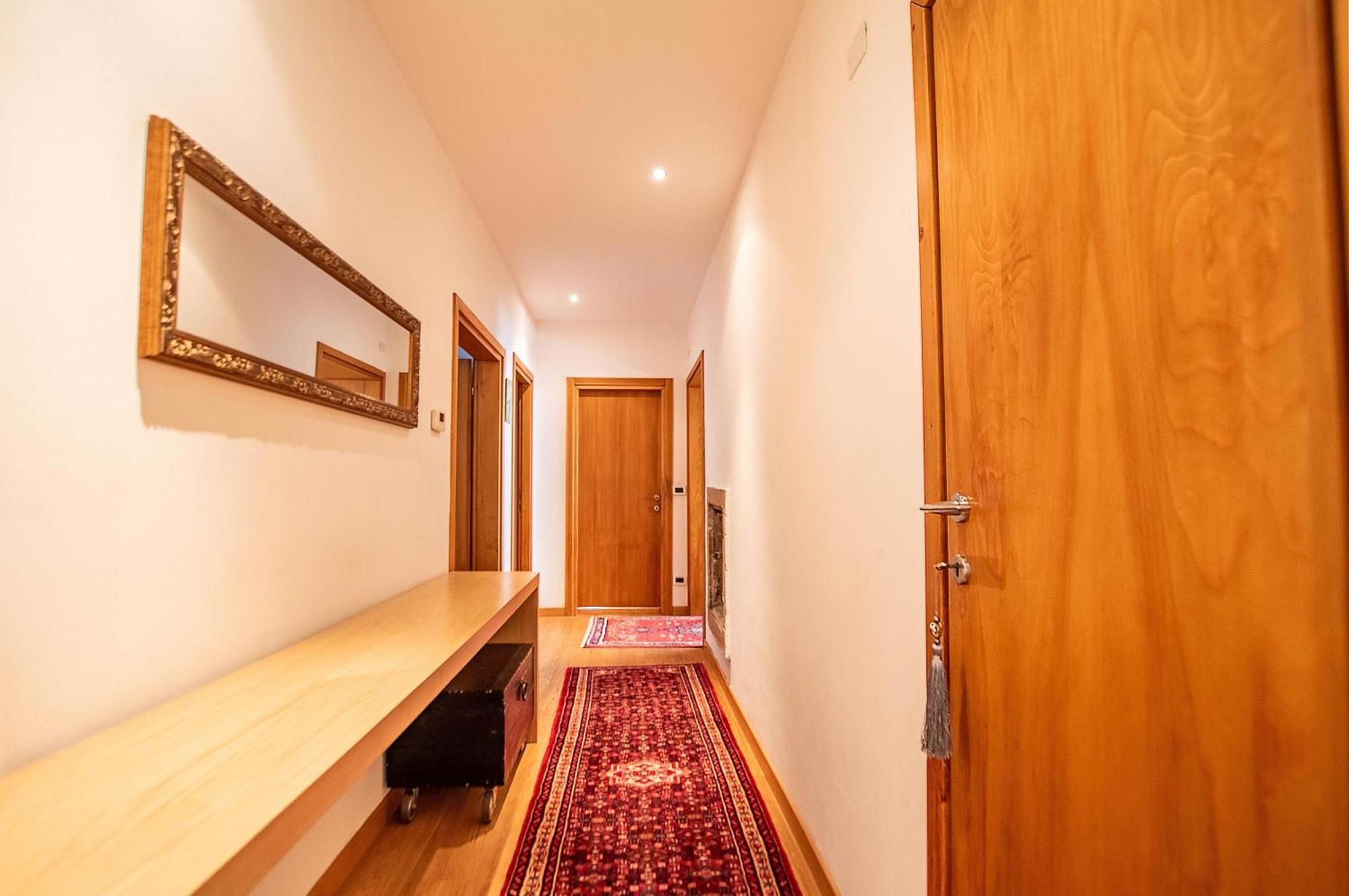 White Tower Guesthouse Трієст Екстер'єр фото