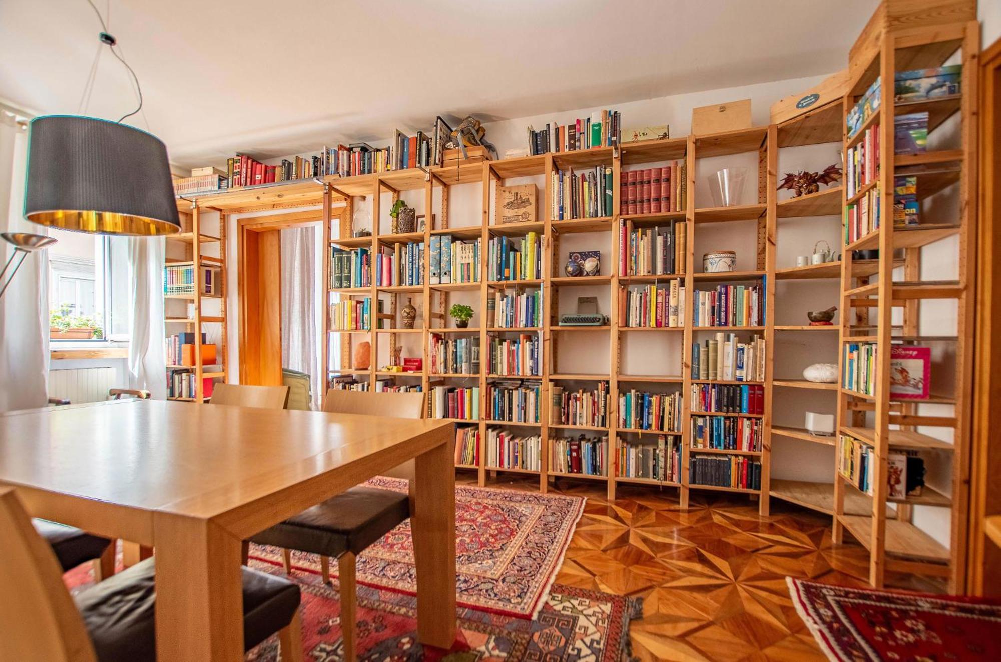 White Tower Guesthouse Трієст Екстер'єр фото